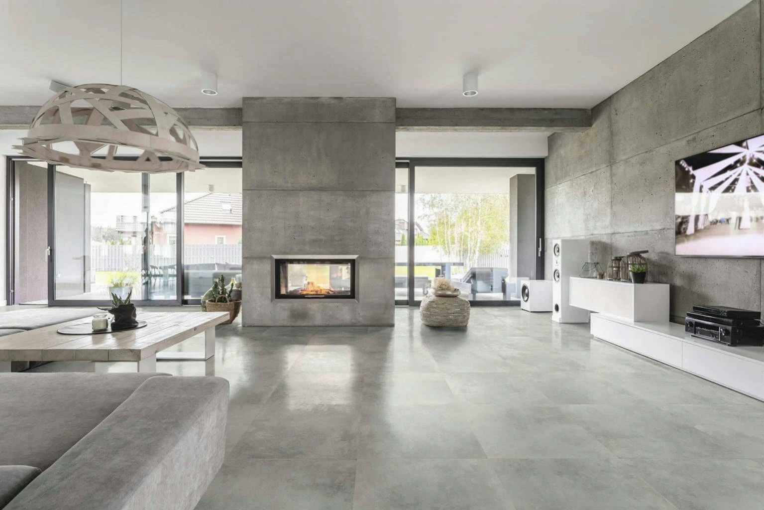 XMETAL ARGENTO ROOM SCENE.webp